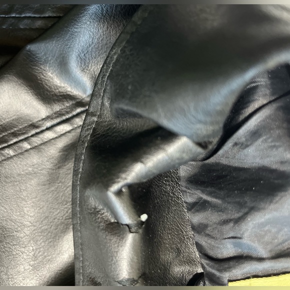 Black Pleather jacket by Weather Spirits used Black imitation Vegan Leather Coat - Picture 7 of 10